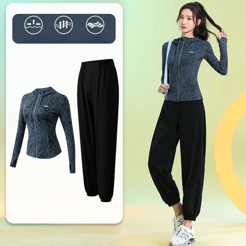 ชุดวิ่งผู้หญิงแขนยาวลายดอกไม้  - Running Gear Woman บทวิจารณ์และราคา