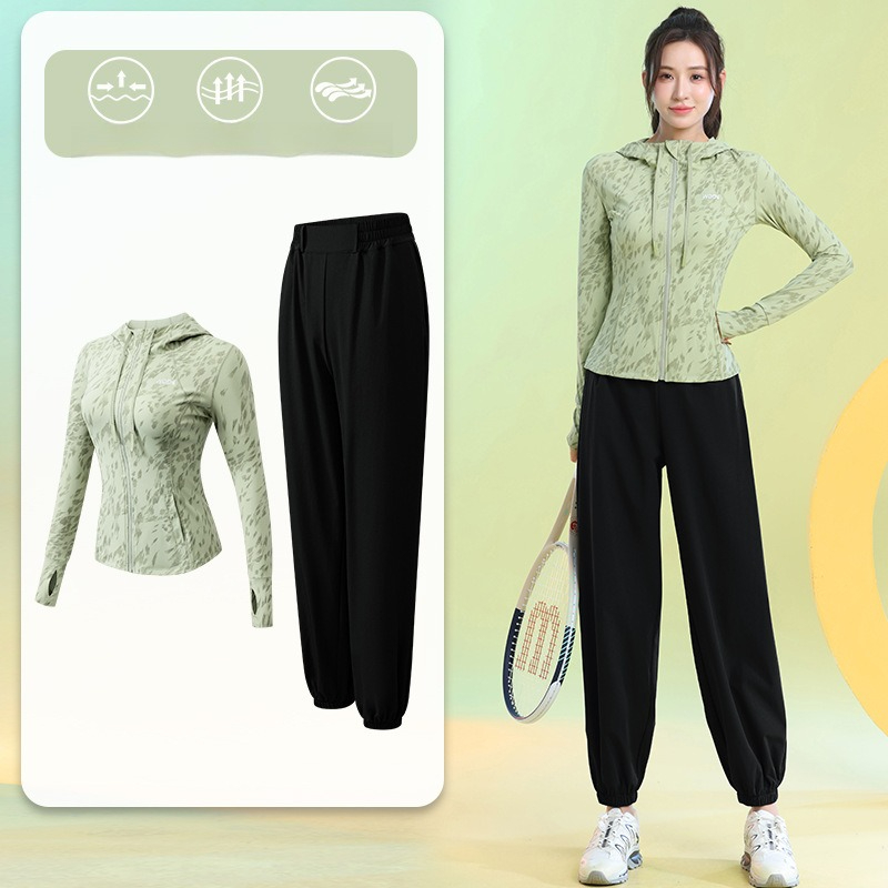 ชุดวิ่งผู้หญิงแขนยาวลายดอกไม้  - Running Gear Woman บทวิจารณ์และราคา